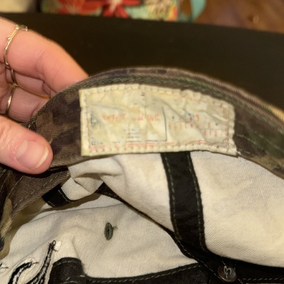 Atlanta Braves Camo Hat - Picture 5 of 5